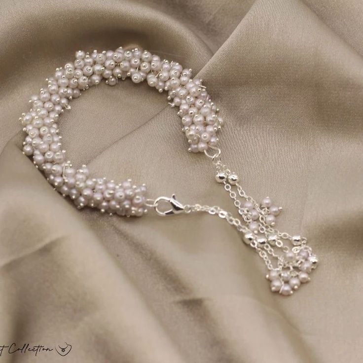 Handmade white gajra bracelet for nikah wedding and mehndi